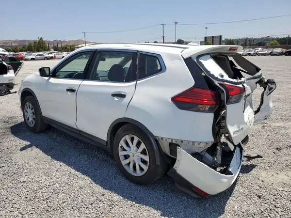 KNMAT2MT6HP585522 2017 NISSAN ROGUE - Image 2