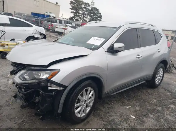 KNMAT2MT6HP589912 2017 NISSAN ROGUE - Image 2