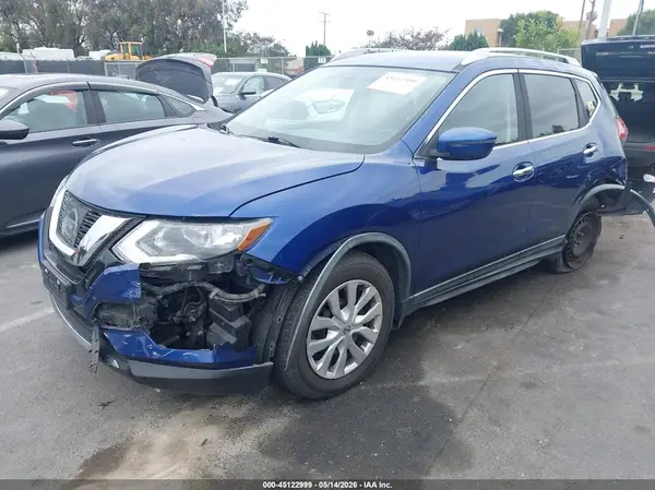 KNMAT2MT6HP592941 2017 NISSAN ROGUE - Image 2