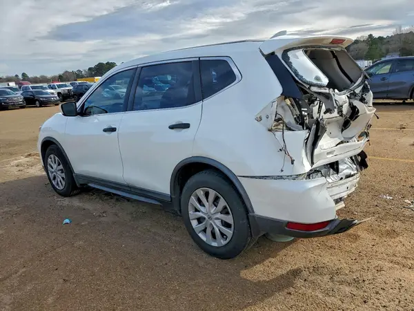 KNMAT2MT6HP593085 2017 NISSAN ROGUE - Image 2