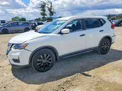 KNMAT2MT6HP599016 2017 NISSAN ROGUE