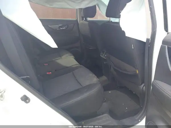 KNMAT2MT6HP601069 2017 NISSAN ROGUE - Image 8