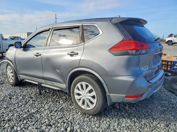 KNMAT2MT6HP601217 2017 NISSAN ROGUE - Image 2