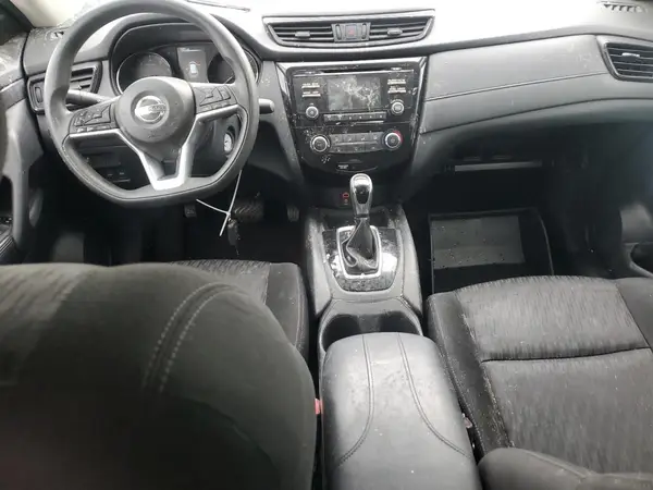 KNMAT2MT6HP602447 2017 NISSAN ROGUE - Image 8