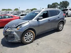 KNMAT2MT6HP608832 2017 NISSAN ROGUE