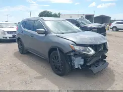 KNMAT2MT6HP609012 2017 NISSAN ROGUE
