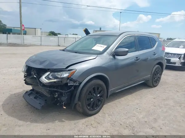 KNMAT2MT6HP609012 2017 NISSAN ROGUE - Image 2