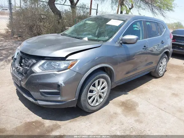 KNMAT2MT6HP610077 2017 NISSAN ROGUE - Image 2