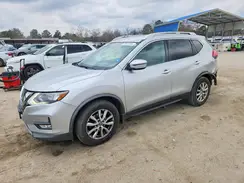 KNMAT2MT6HP610385 2017 NISSAN ROGUE