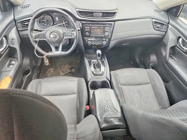 KNMAT2MT6HP610385 2017 NISSAN ROGUE - Image 8