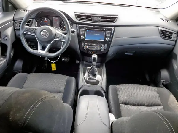 KNMAT2MT6HP610631 2017 NISSAN ROGUE - Image 8