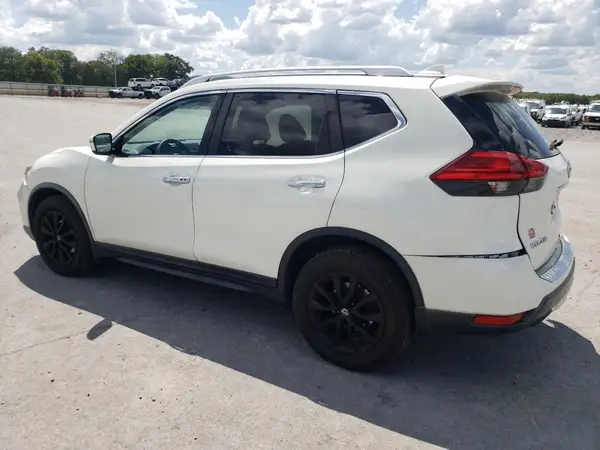 KNMAT2MT6HP613772 2017 NISSAN ROGUE - Image 2