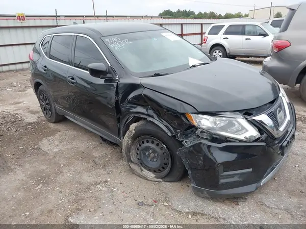 KNMAT2MT6HP614632 2017 NISSAN ROGUE - Image 1