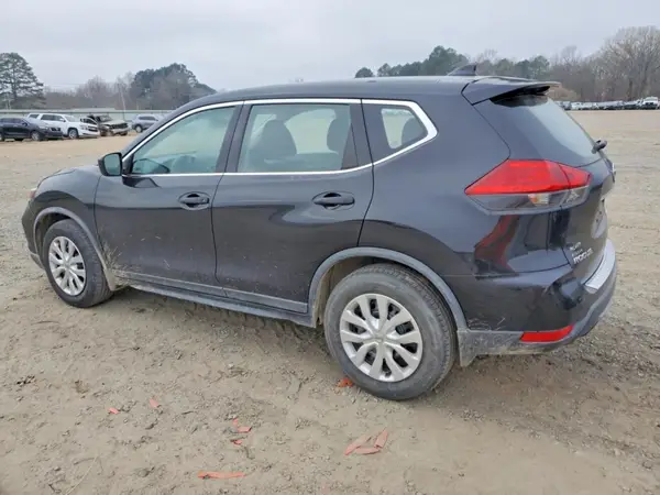 KNMAT2MT6HP616493 2017 NISSAN ROGUE - Image 2