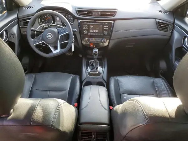 KNMAT2MT6HP617496 2017 NISSAN ROGUE - Image 8