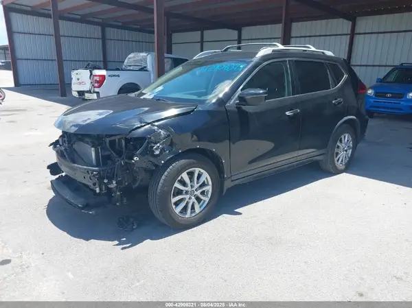 KNMAT2MT6HP618292 2017 NISSAN ROGUE - Image 2