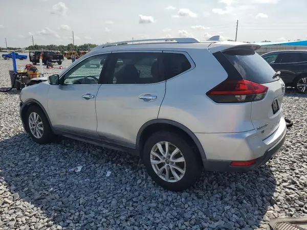 KNMAT2MT6JP506498 2018 NISSAN ROGUE - Image 2