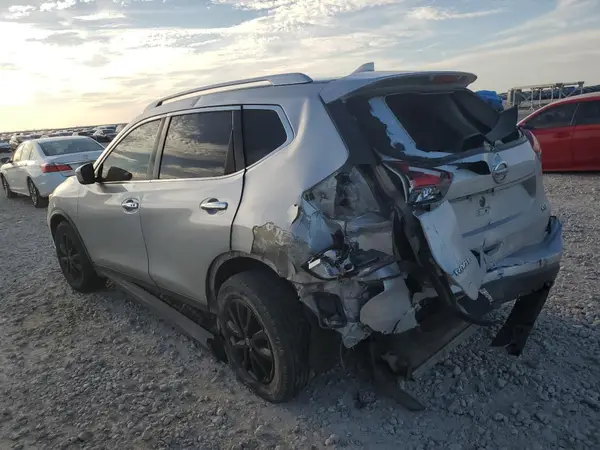 KNMAT2MT6JP506629 2018 NISSAN ROGUE - Image 2