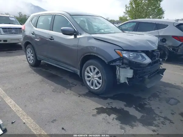 KNMAT2MT6JP509711 2018 NISSAN ROGUE - Image 1