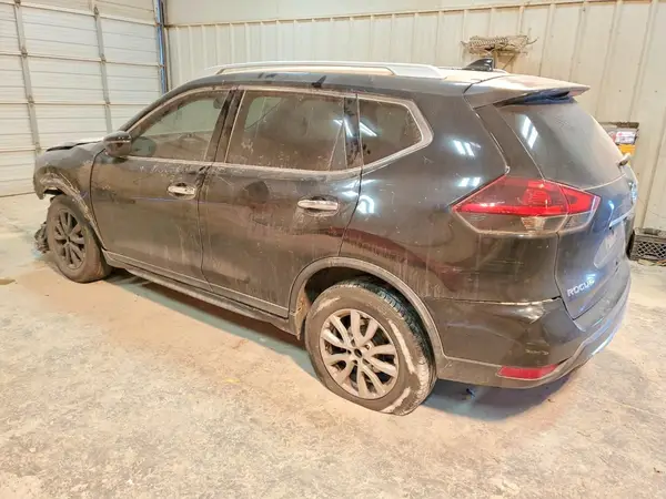 KNMAT2MT6JP515881 2018 NISSAN ROGUE - Image 2