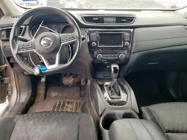 KNMAT2MT6JP517131 2018 NISSAN ROGUE - Image 8