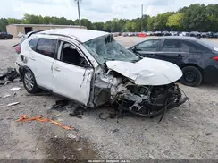 KNMAT2MT6JP518764 2018 NISSAN ROGUE