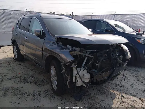 KNMAT2MT6JP520322 2018 NISSAN ROGUE - Image 1
