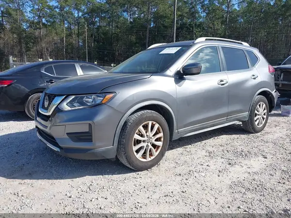 KNMAT2MT6JP520580 2018 NISSAN ROGUE - Image 2