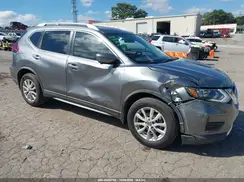 KNMAT2MT6JP526816 2018 NISSAN ROGUE