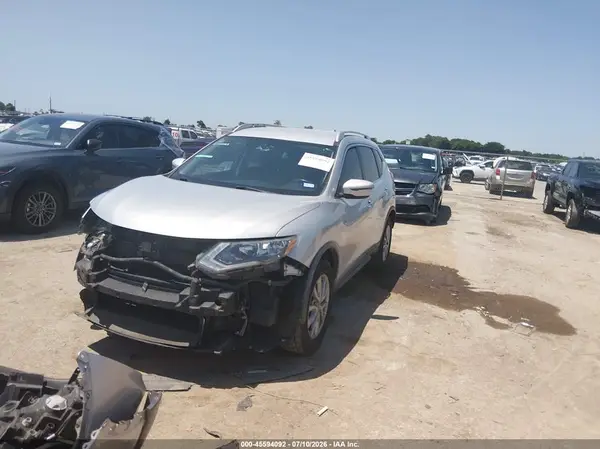 KNMAT2MT6JP534866 2018 NISSAN ROGUE - Image 2