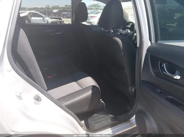 KNMAT2MT6JP534866 2018 NISSAN ROGUE - Image 8