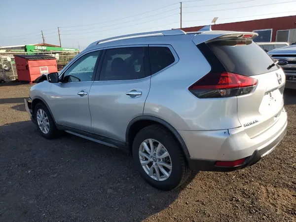 KNMAT2MT6JP534897 2018 NISSAN ROGUE - Image 2