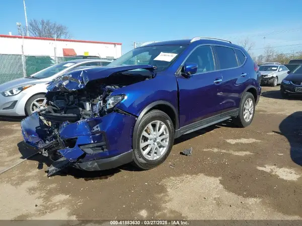 KNMAT2MT6JP536679 2018 NISSAN ROGUE - Image 2