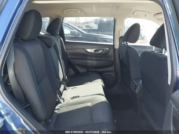 KNMAT2MT6JP536679 2018 NISSAN ROGUE - Image 8