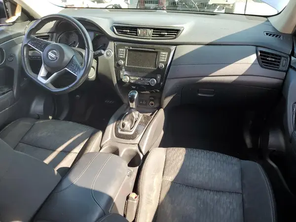 KNMAT2MT6JP540182 2018 NISSAN ROGUE - Image 8