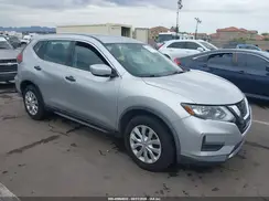 KNMAT2MT6JP540683 2018 NISSAN ROGUE