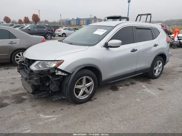 KNMAT2MT6JP546192 2018 NISSAN ROGUE - Image 2