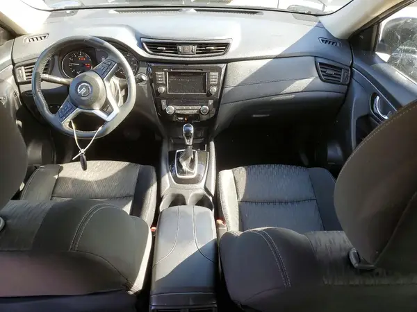 KNMAT2MT6JP564093 2018 NISSAN ROGUE - Image 8