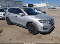 KNMAT2MT6JP570640 2018 NISSAN ROGUE