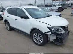 KNMAT2MT6JP570928 2018 NISSAN ROGUE