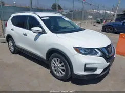 KNMAT2MT6JP572694 2018 NISSAN ROGUE