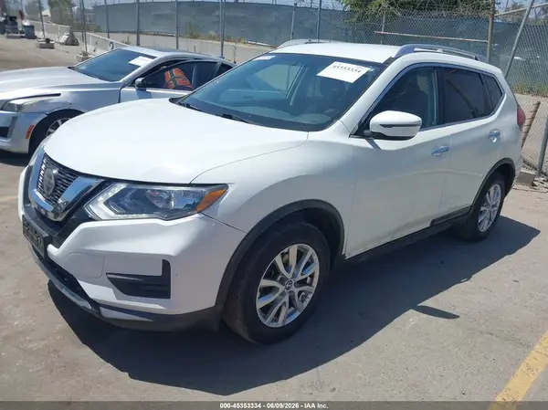 KNMAT2MT6JP572694 2018 NISSAN ROGUE - Image 2