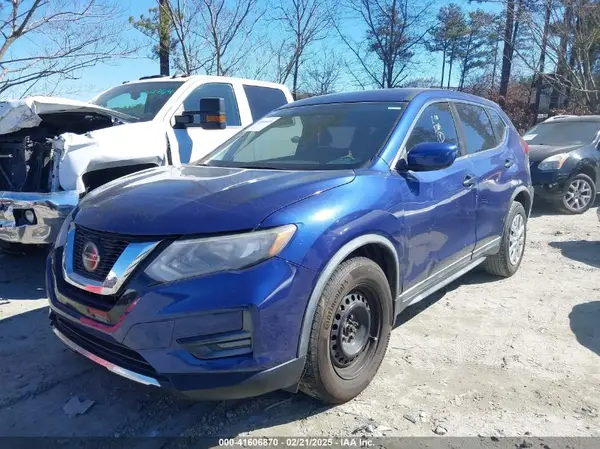 KNMAT2MT6JP573649 2018 NISSAN ROGUE - Image 2