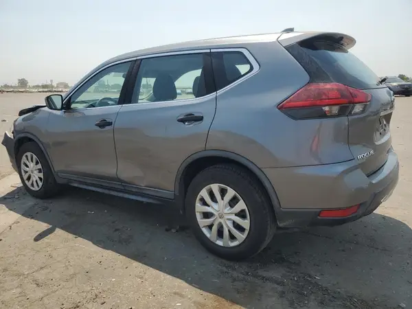 KNMAT2MT6JP576048 2018 NISSAN ROGUE - Image 2