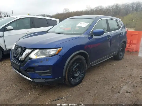 KNMAT2MT6JP577393 2018 NISSAN ROGUE - Image 2