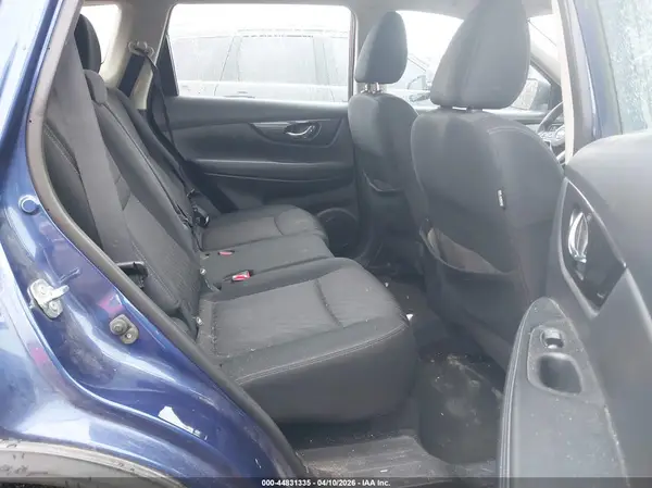 KNMAT2MT6JP577393 2018 NISSAN ROGUE - Image 8
