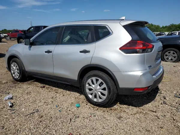 KNMAT2MT6JP578026 2018 NISSAN ROGUE - Image 2