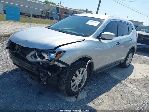 KNMAT2MT6JP579399 2018 NISSAN ROGUE - Image 2