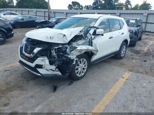 KNMAT2MT6JP581296 2018 NISSAN ROGUE - Image 2