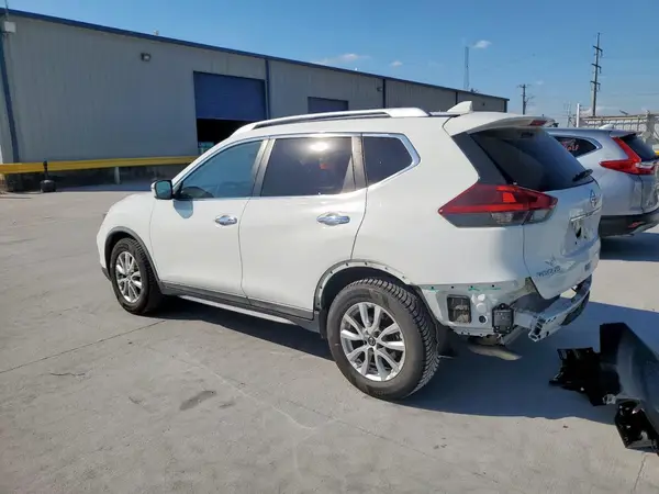 KNMAT2MT6JP589981 2018 NISSAN ROGUE - Image 2